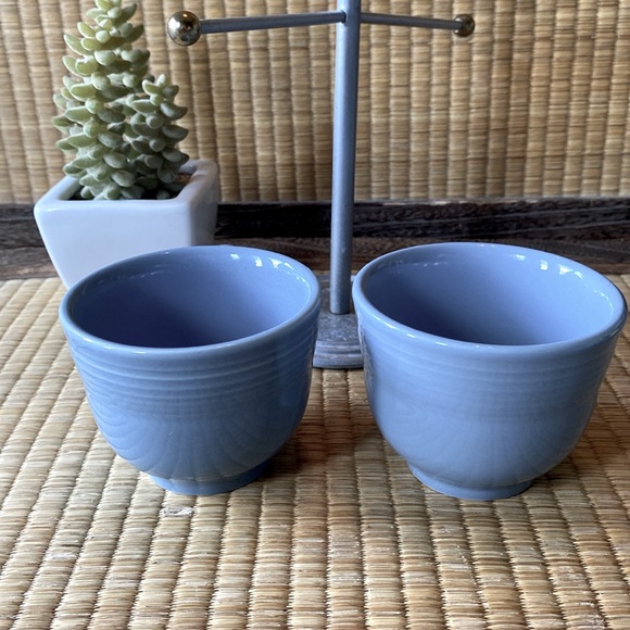 NWOT: Vintage FIESTAWARE BY HLG: 2 Tea Cups in Heather Blue - Picture 5 of 6